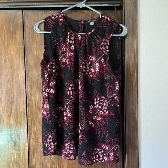 Tommy Hilfiger sleeveless floral - Picture 1 of 8